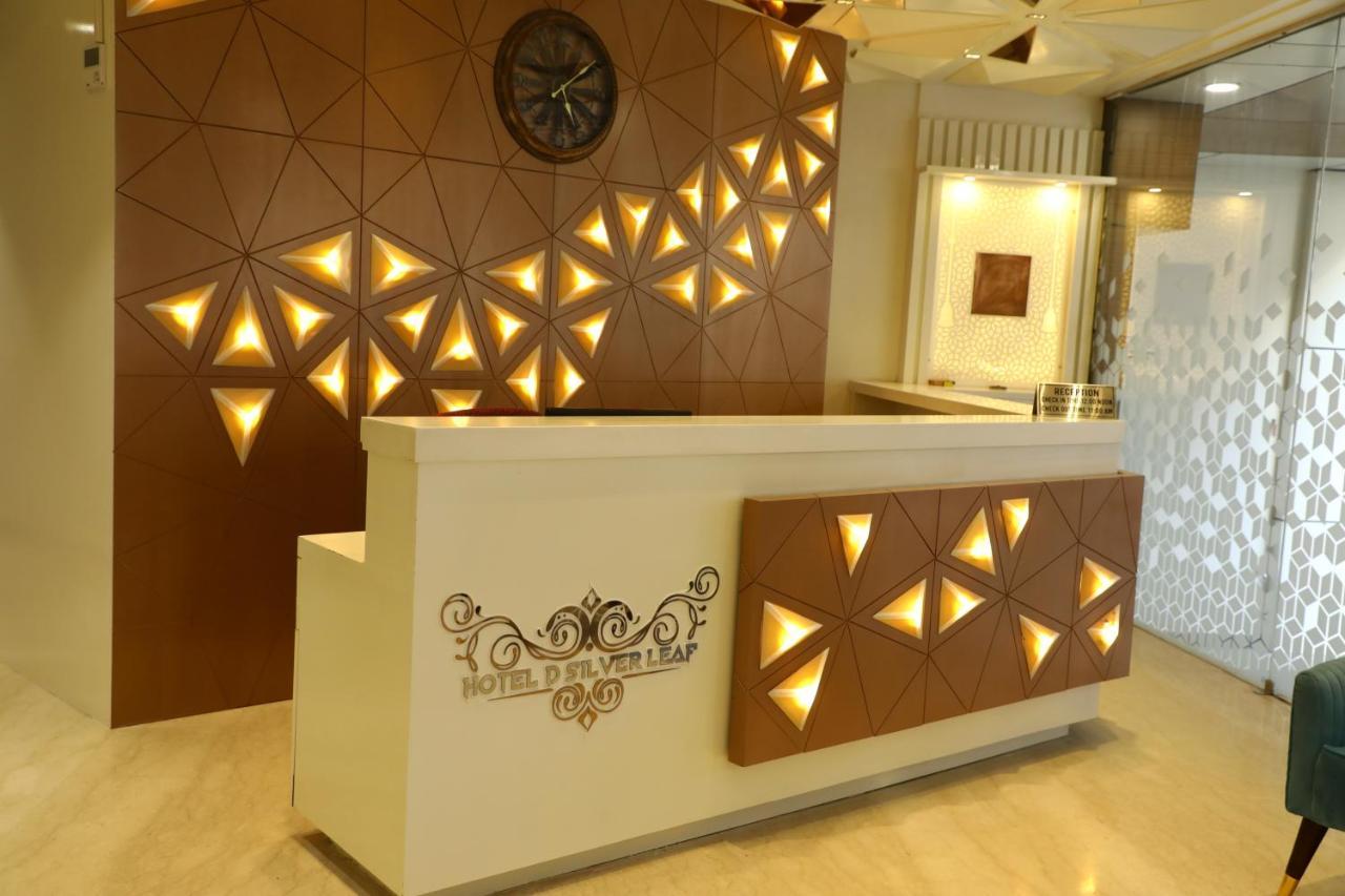 Hotel D Silverleaf لاكناو المظهر الخارجي الصورة