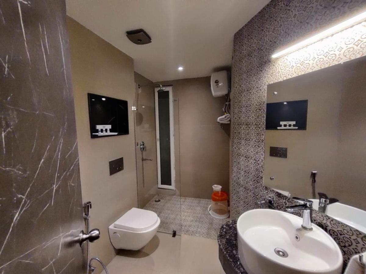 Hotel D Silverleaf لاكناو المظهر الخارجي الصورة