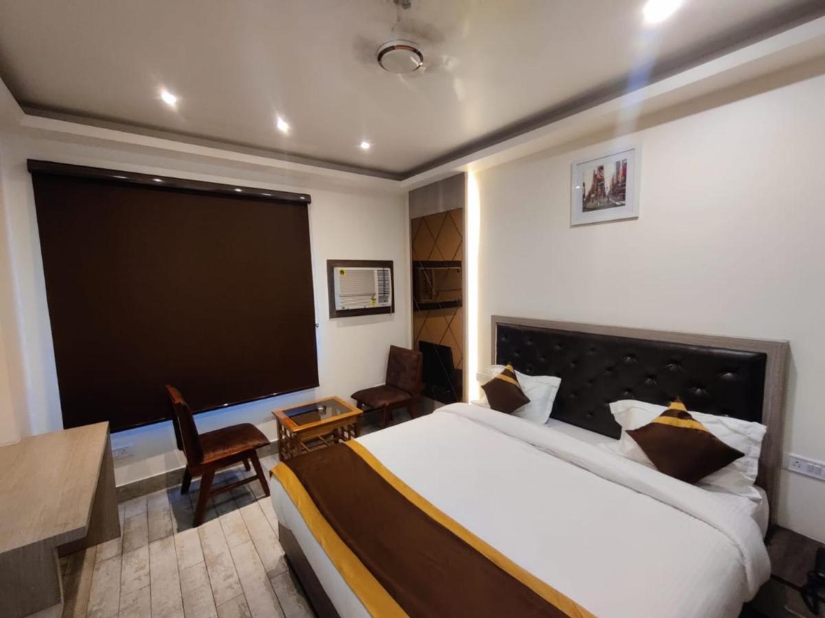Hotel D Silverleaf لاكناو المظهر الخارجي الصورة
