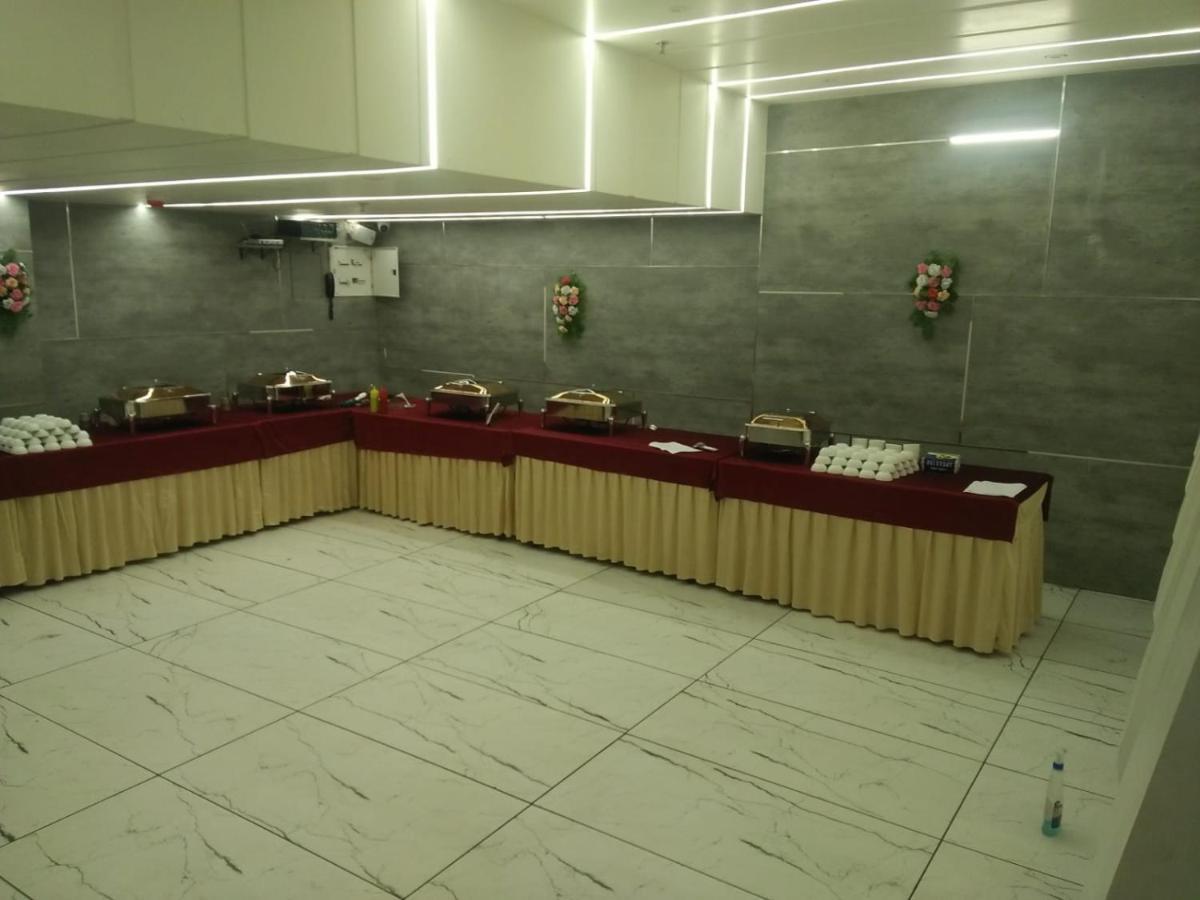 Hotel D Silverleaf لاكناو المظهر الخارجي الصورة