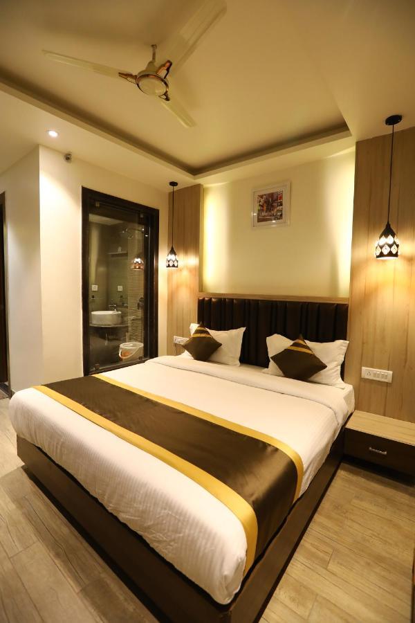 Hotel D Silverleaf لاكناو المظهر الخارجي الصورة